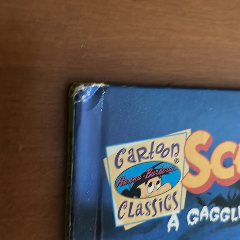 Scooby-Doo Cartoon Classics Book - Picture 4 of 4